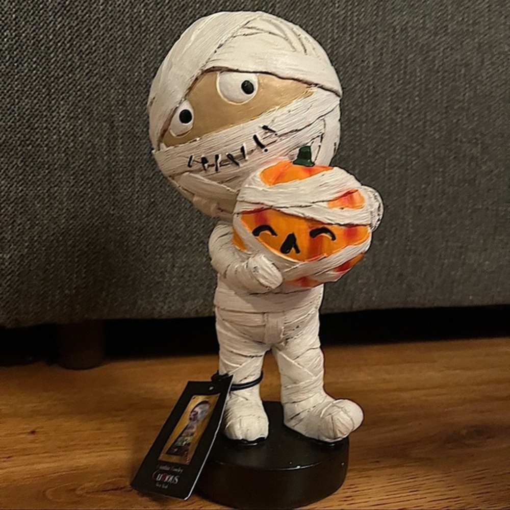 Max the Mummy Halloween Statue • 10.5” Tall • Pumpkin Figurine • NWT